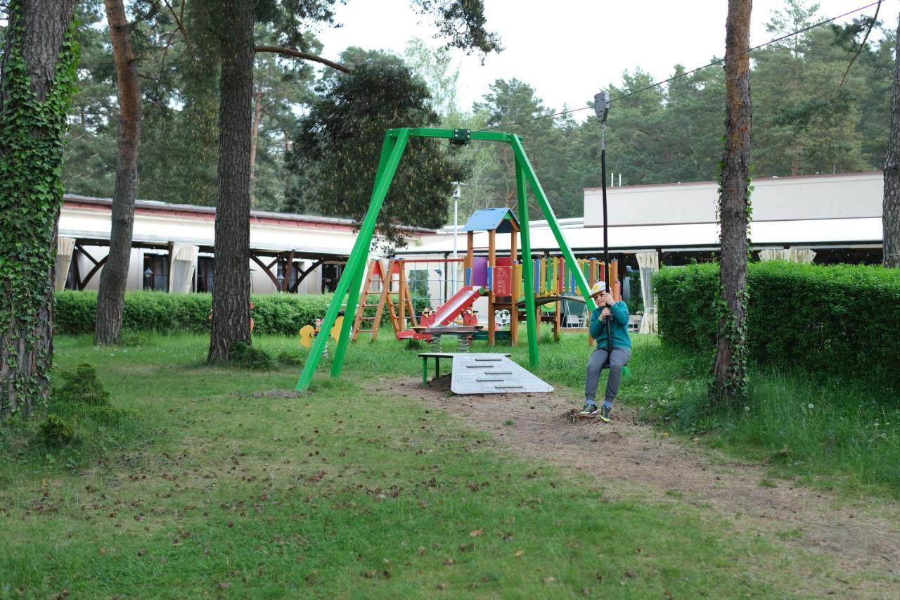 Park Rekreacyjno-Biznesowy Las Woda Wilga Exterior photo